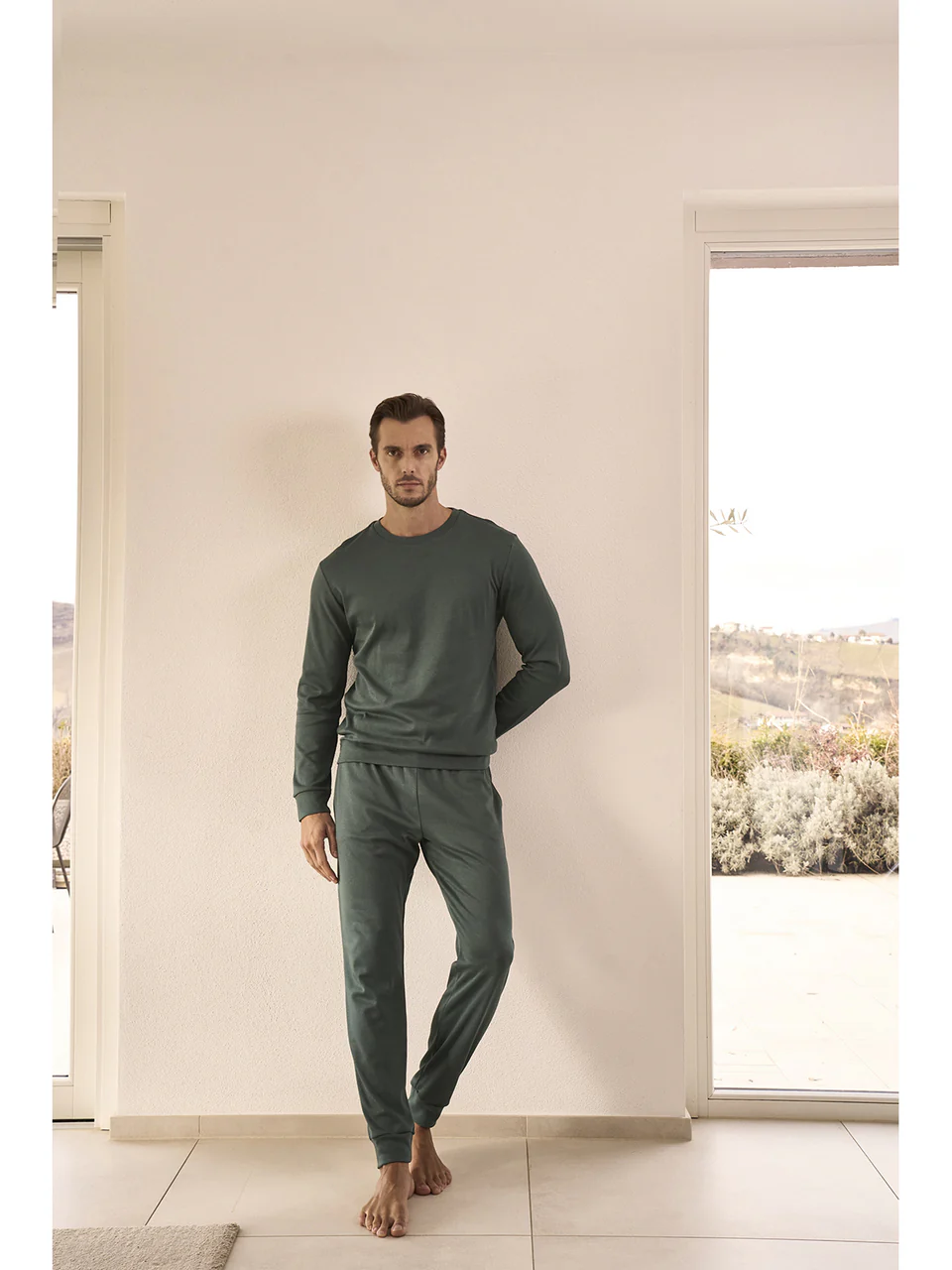 Homewear crewneck set in soft modal, with pockets