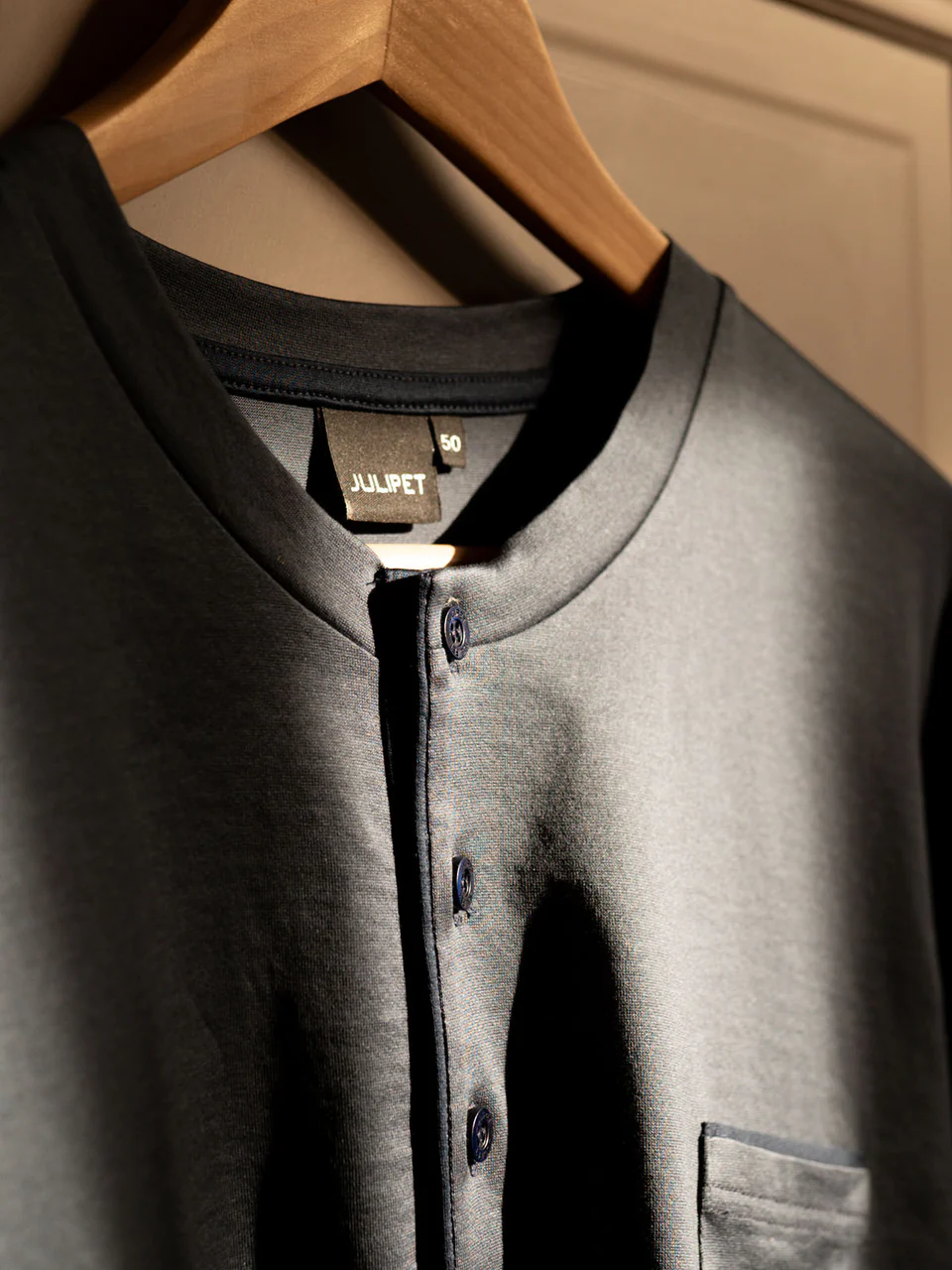 Lagonero pajama with serafino collar and tracksuit edges