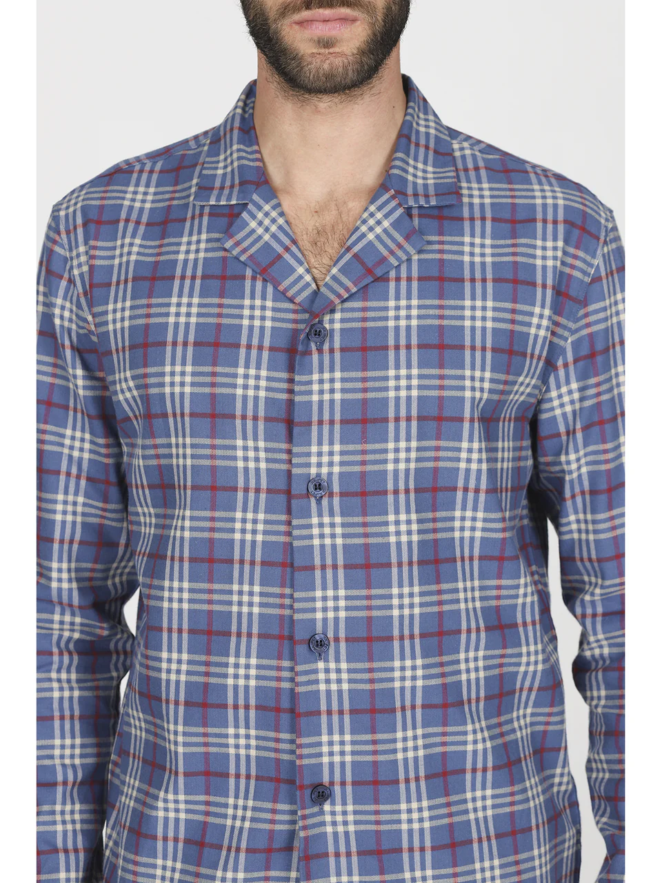 Pajama cardigan in warm Scottish flannel, with pajama bag