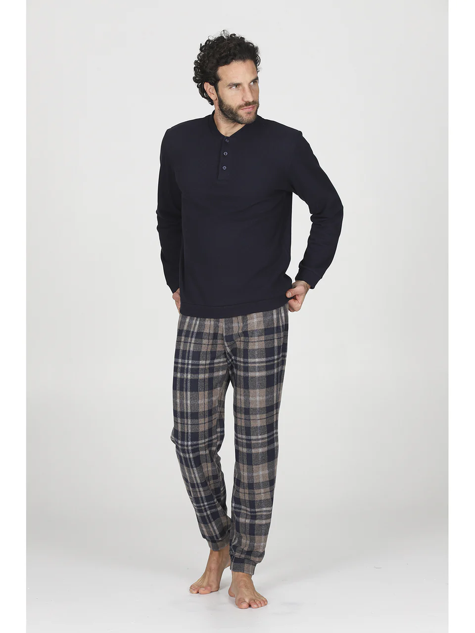 Men’s serafino pyjama, in comfortable blue tartan jacquard