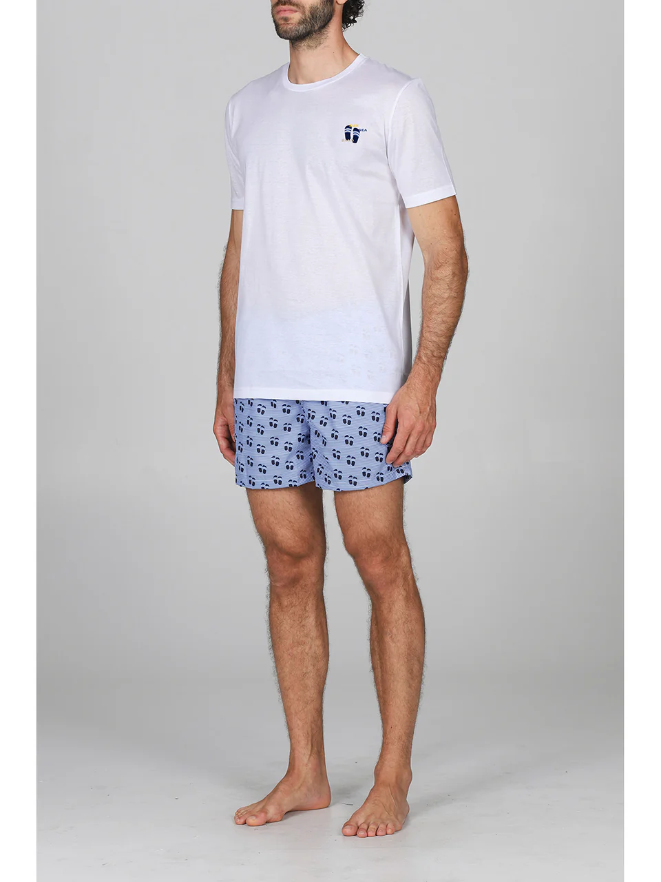 T-shirt in white mercerized cotton jersey, coordinate with beach shorts