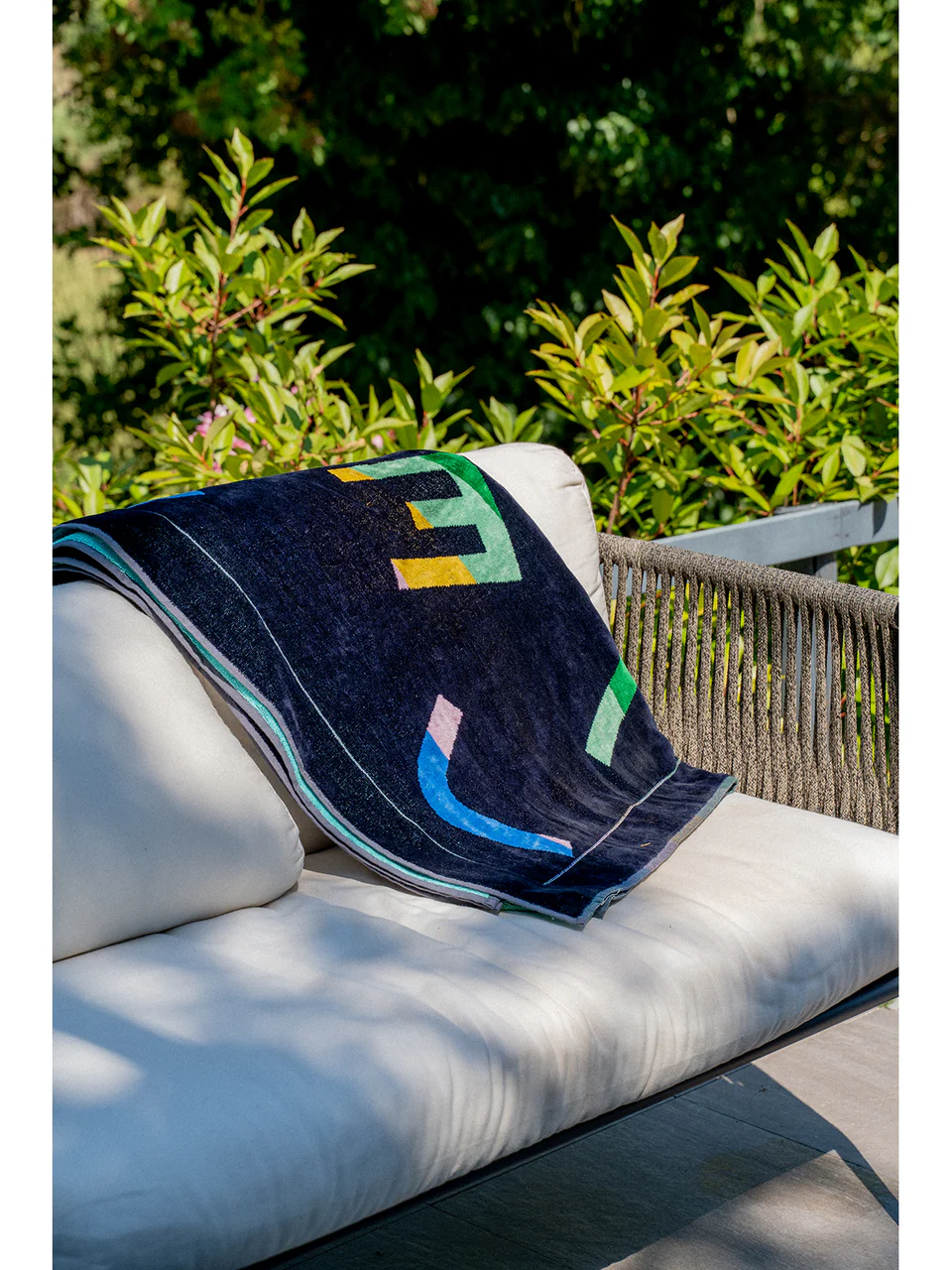 Soft sponge beach towel